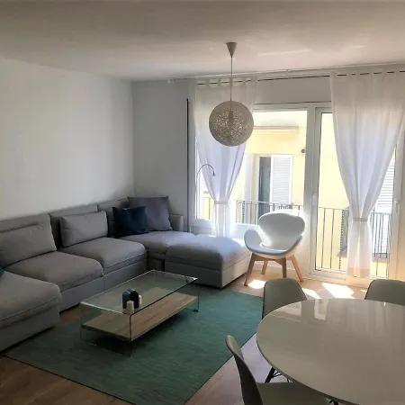 Gaudi Street Apartament