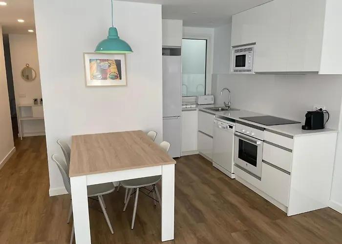 Gaudi Street Σίτζες